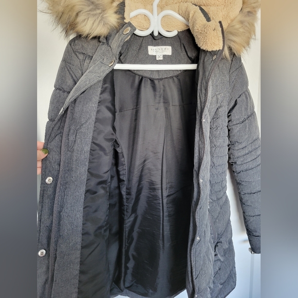 Winter jacket size small - Picture 4 of 4